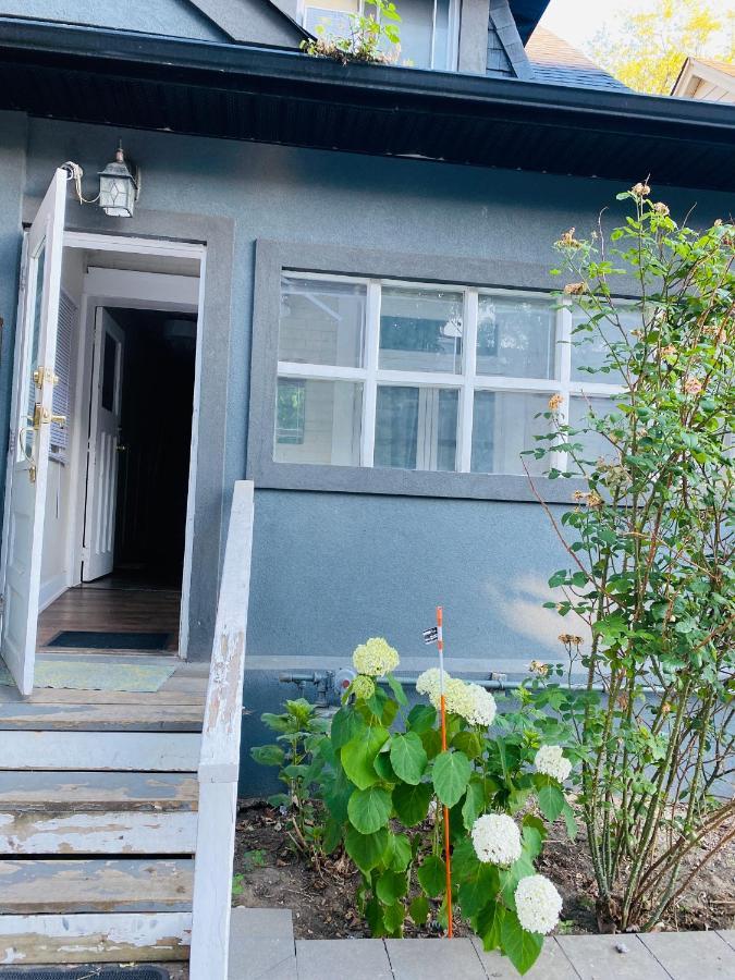 Lovely II Space Share A Room East York Canada Toronto Exterior foto
